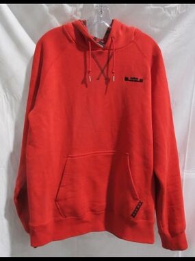 Nike LeBron James Red Long Sleeve Hoodie Size L MSRP $95